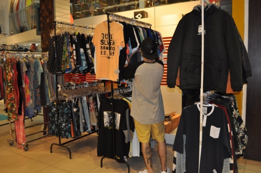 farol-shopping-promove-4-dias-de-loucura-1