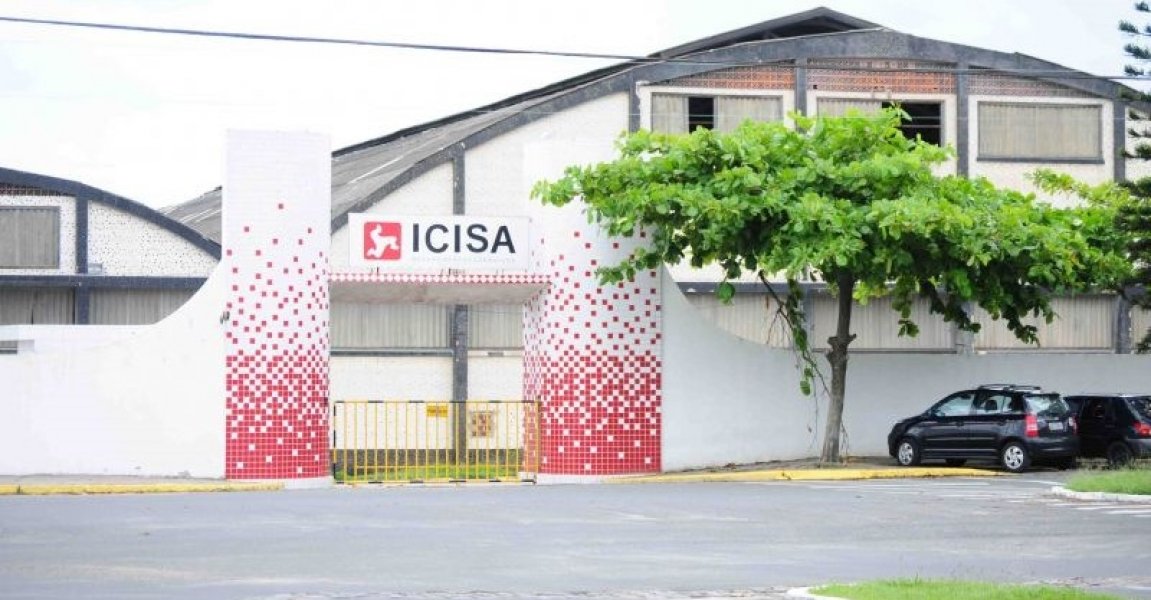 imbituba-justica-libera-pagamento-para-780-ex-funcionarios-da-icisa-1