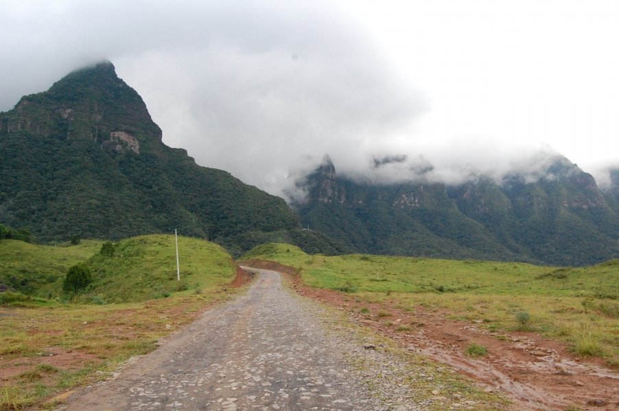 serra-do-corvo-branco-iniciam-negociacoes-com-o-exercito-1