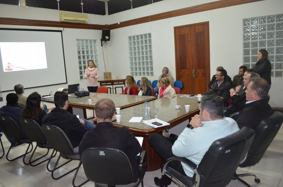 tubarao-mais-facil-projeto-preve-desburocratizacao-de-processos-1