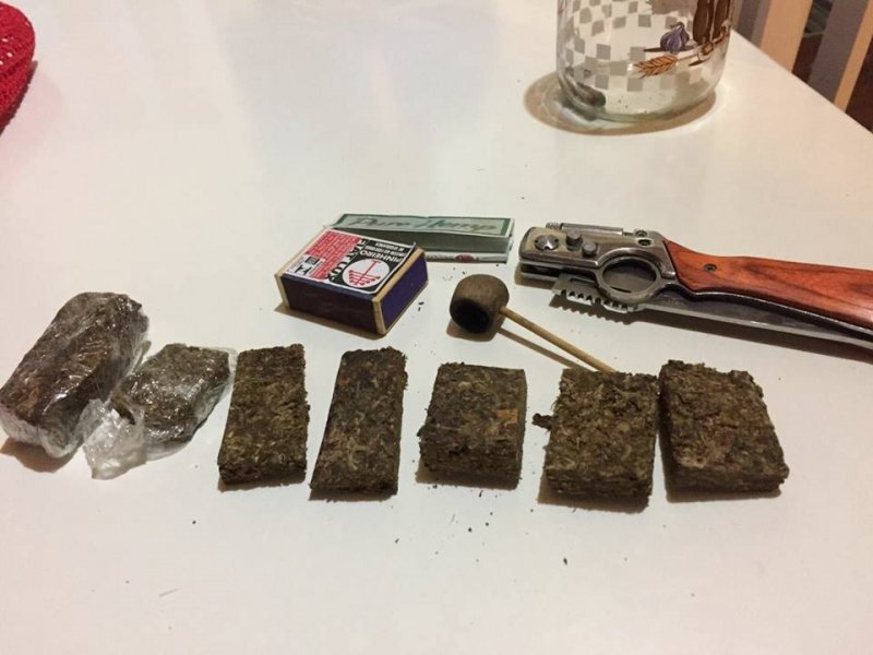 adolescente-e-preso-com-drogas-em-gravatal-1