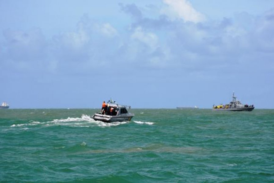 giro-pelo-brasil-marinha-e-policia-civil-vao-investigar-causas-de-naufragio-em-salvador-1