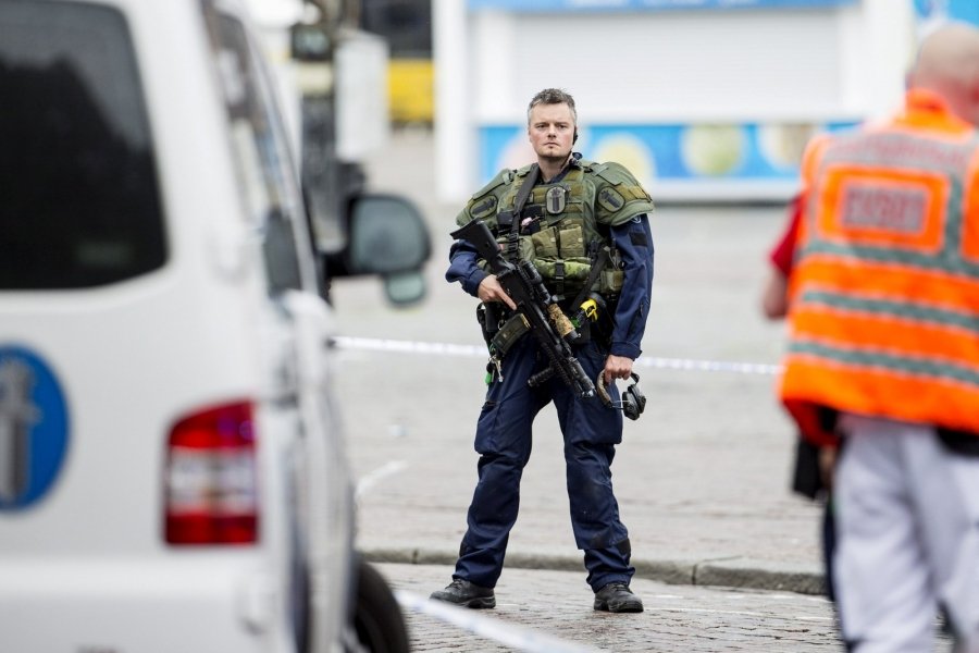 internacional-ataque-com-faca-deixa-2-mortos-e-mais-6-feridos-na-finlandia-1