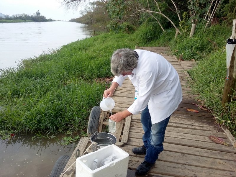 qualidade-da-agua-do-rio-tubarao-e-analisada-1