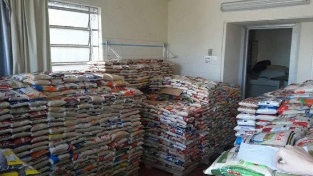 urussanga-11-toneladas-de-alimentos-arrecadados-na-festa-do-vinho-sao-entregues-a-hospital-1