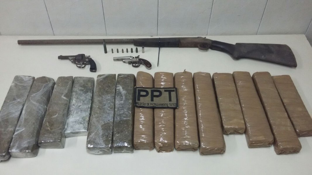 mais-de-11-kg-de-maconha-sao-apreendidos-e-um-homem-e-preso-em-tubarao-1