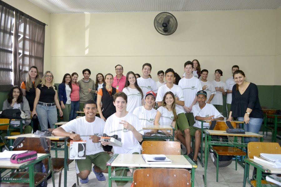 alunos-de-tb-vencem-concurso-de-parodia-0