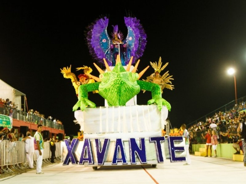 escolas-buscam-recursos-para-carnaval-de-2018-1