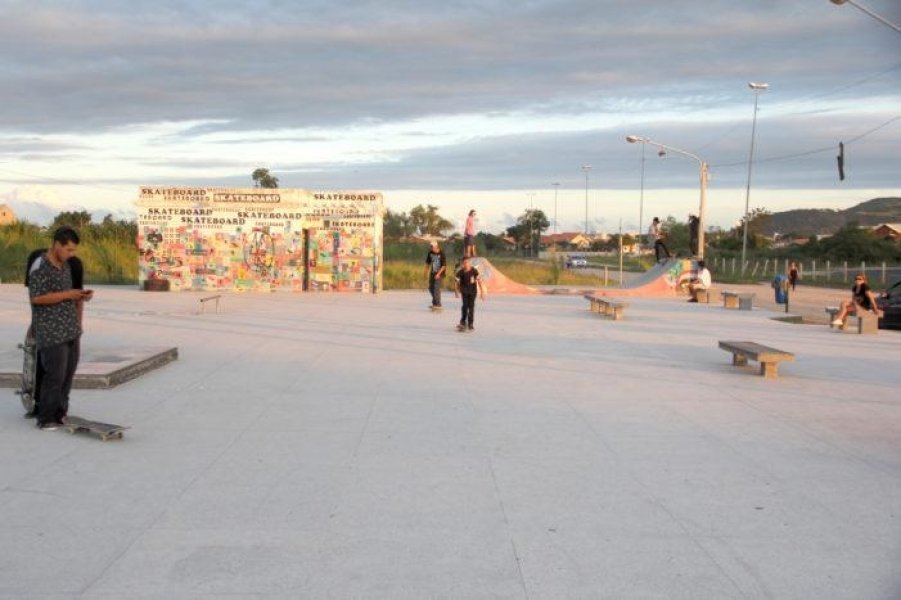 plaza-e-nossa-agitara-tubarao-no-dia-14-1