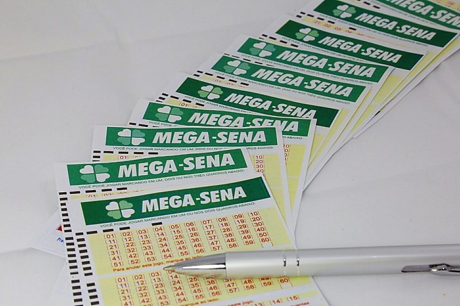 mega-sena-acumula-e-proximo-sorteio-deve-pagar-r-65-milhoes-0