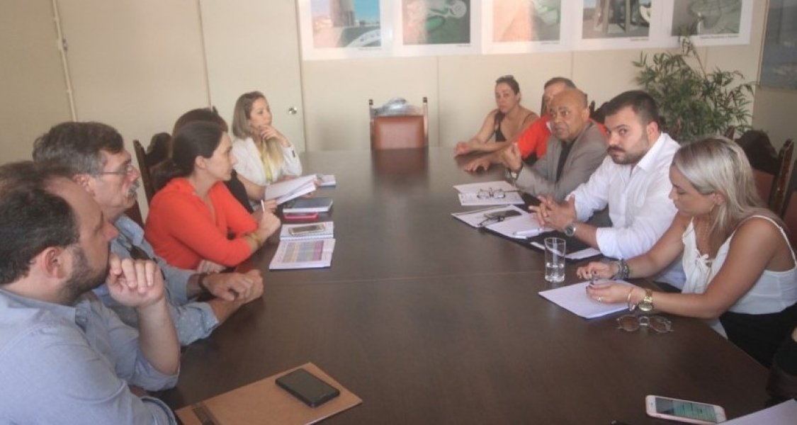 mercado-publico-de-laguna-relatorio-sera-entregue-ao-bndes-nos-proximos-dias-1