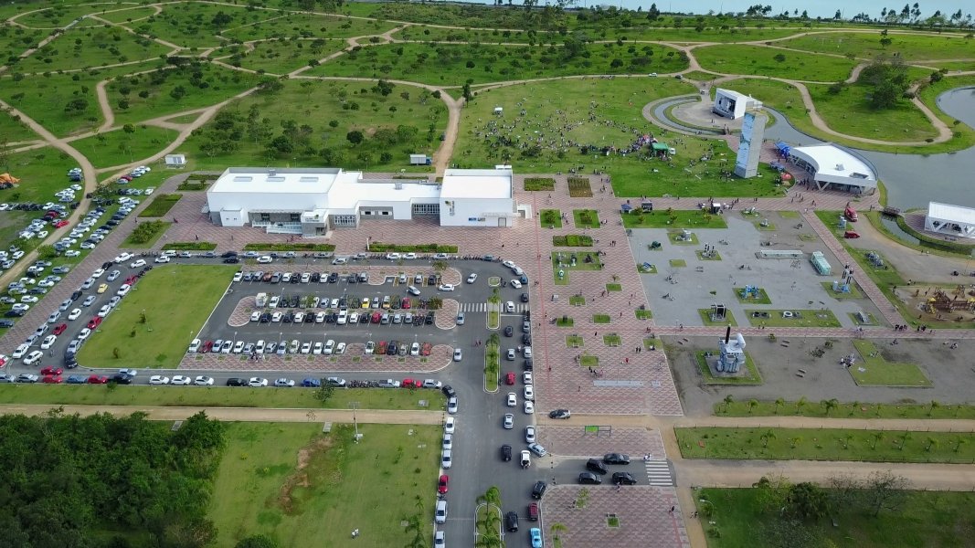 estacionamento-de-parque-ambiental-pode-ser-terceirizado-0 O parque oferece cerca de 500 vagas de estacionamento, hoje gratuitas - Foto: Divulgação/Notisul