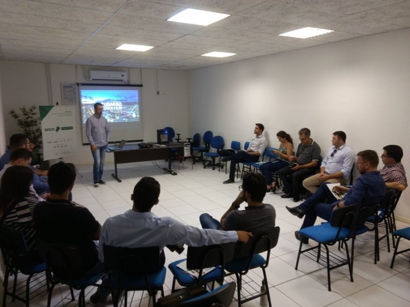 fortalecimento-do-setor-de-inovacao-e-tema-de-encontro-0
