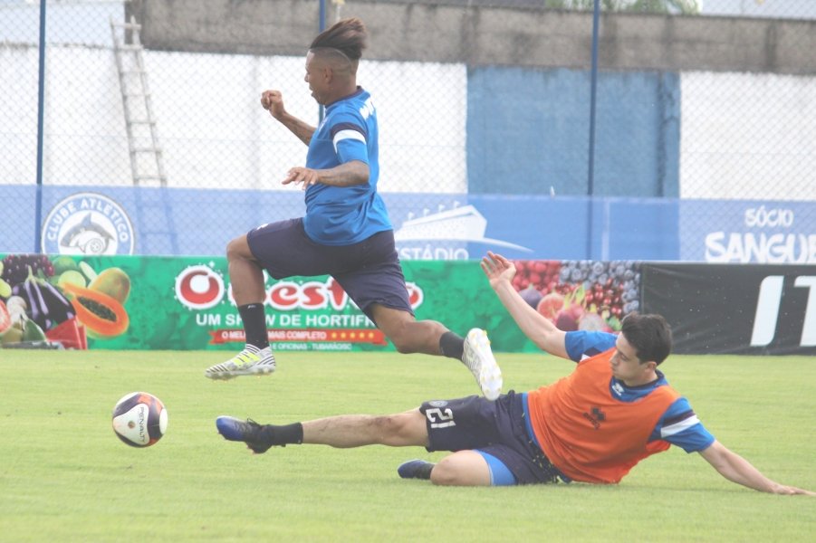 pre-temporada-do-catarinense-peixe-anuncia-cinco-reforcos-para-2018-0 Os treinos seguem forte no Peixe, que pretende surpreender os grandes no próximo ano - Foto: Atlético Tubarão/divulgação/notisul