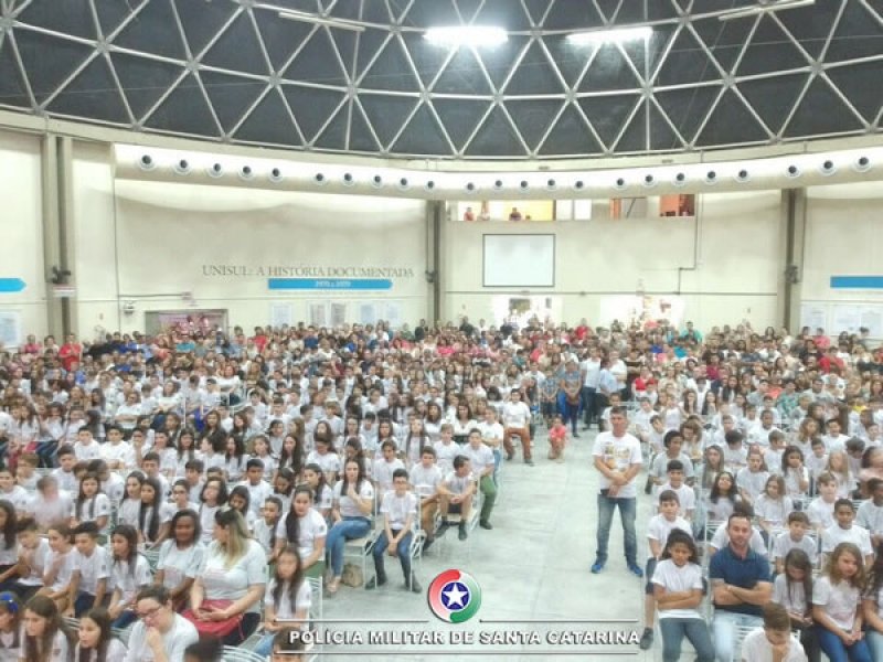 proerd-forma-650-alunos-de-escolas-publicas-e-particulares-de-tubarao-1