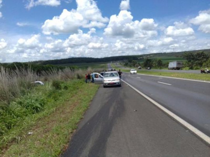 giro-pelo-pais-motociclista-que-estava-na-contramao-morre-apos-ser-arremessado-por-carro-1