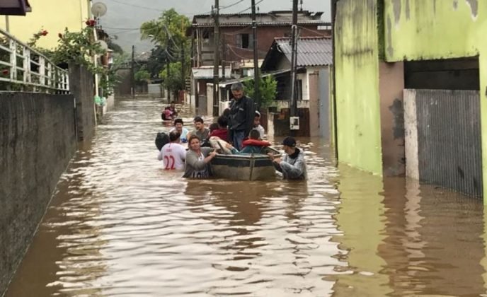 Chuva em Florian&oacute;polis