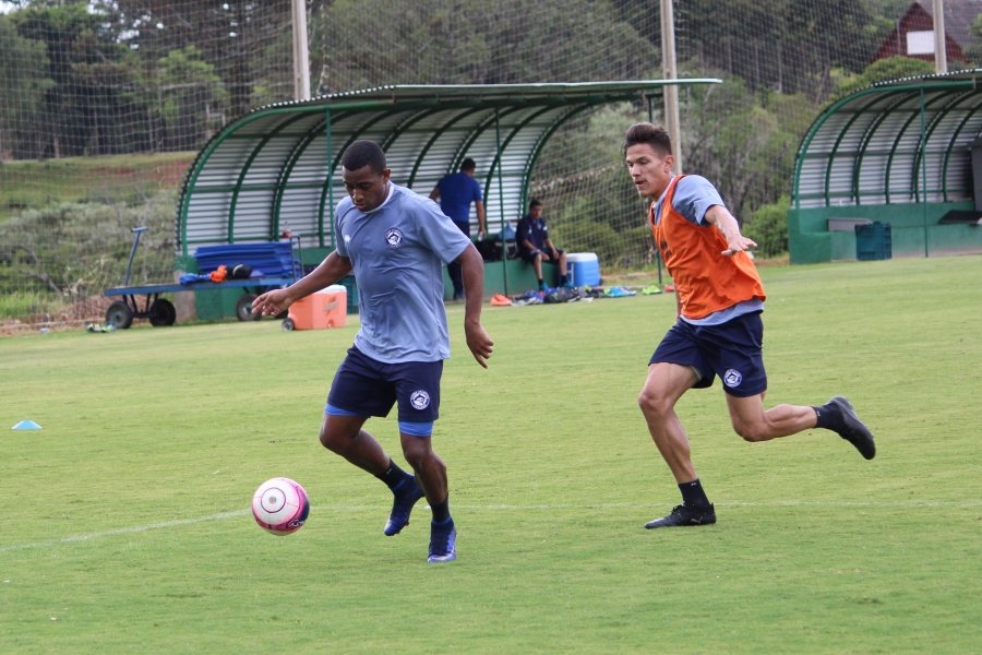 catarinense-tubarao-encara-a-chapecoense-na-arena-conda-e-o-hercilio-se-reapresenta-apos-a-derrota-1