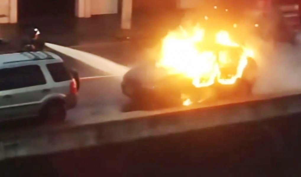 giro-pelo-brasil-homem-incendeia-carro-ao-saber-que-mulher-teve-filho-com-o-vizinho-1