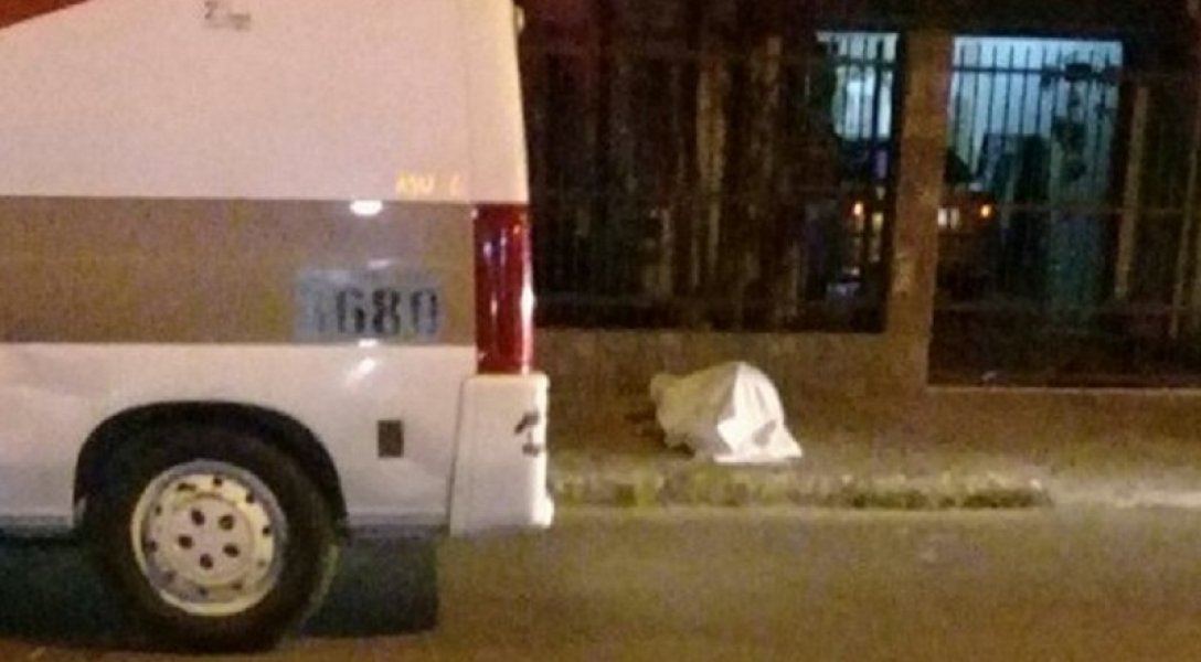 homem-e-morto-a-tiros-em-via-publica-em-joinville-1