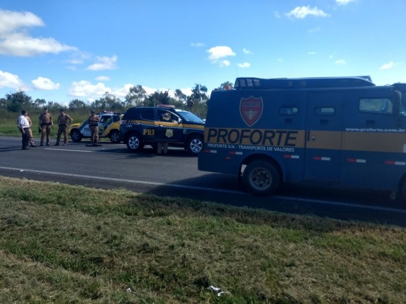 tentativa-de-assalto-a-carros-fortes-deixa-mortos-e-feridos-no-parana-1