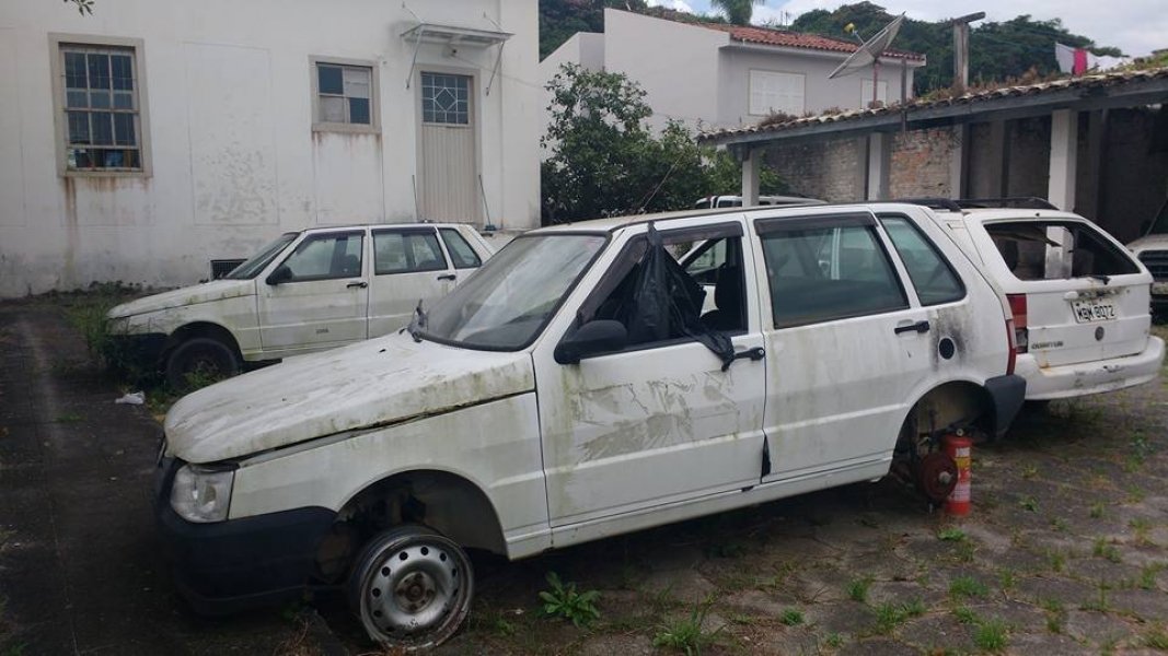 em-laguna-veiculos-inutilizaveis-devem-ir-a-leilao-1