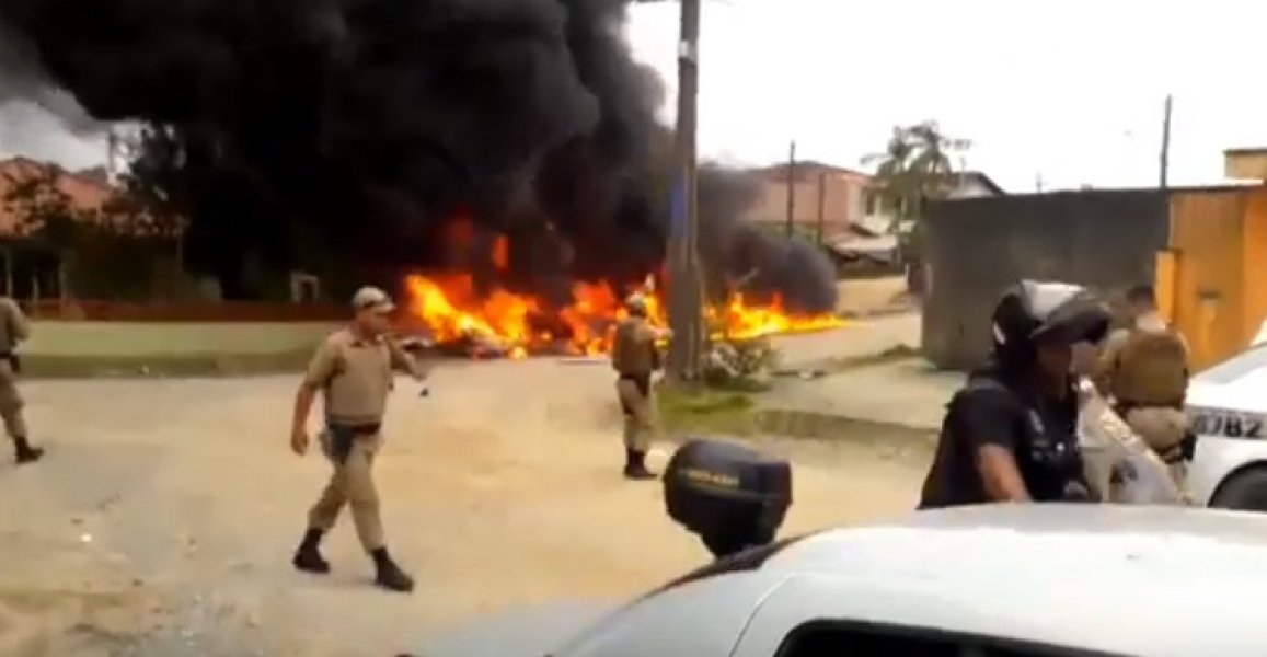 helicoptero-cai-na-zona-sul-de-joinville-1