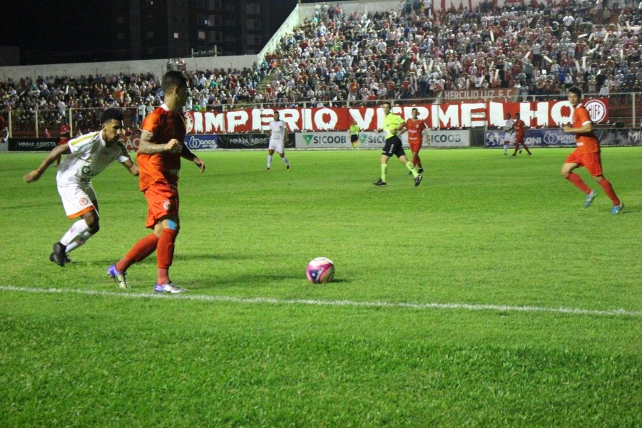 leao-do-sul-arranca-um-ponto-contra-o-jec-1