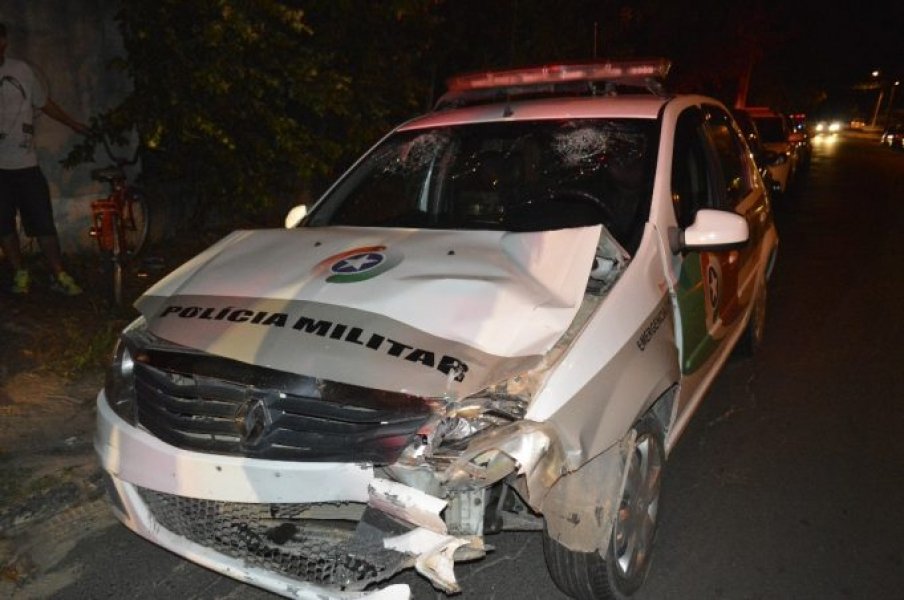 perseguicao-termina-em-acidente-e-deixa-policiais-feridos-em-ararangua-1