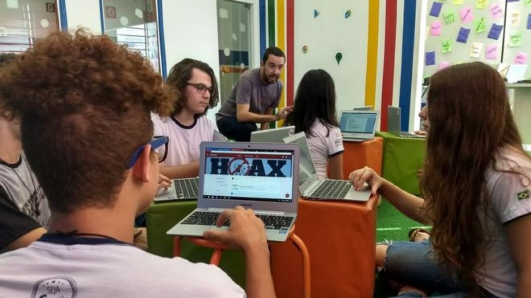 professor-usa-fake-news-para-ensinar-ciencia-na-escola-1