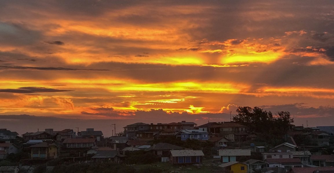 segunda-feira-tem-predominio-de-sol-e-temperatura-alta-1