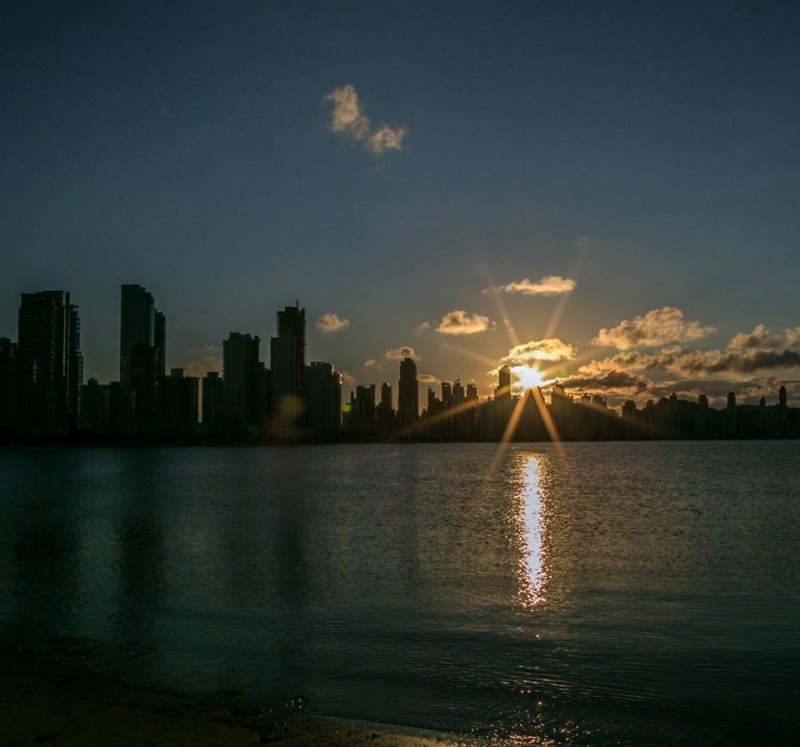 semana-termina-com-sol-e-calor-deve-voltar-a-tarde-1 Foto: Wilson Schuelter - Balneário Camboriú
