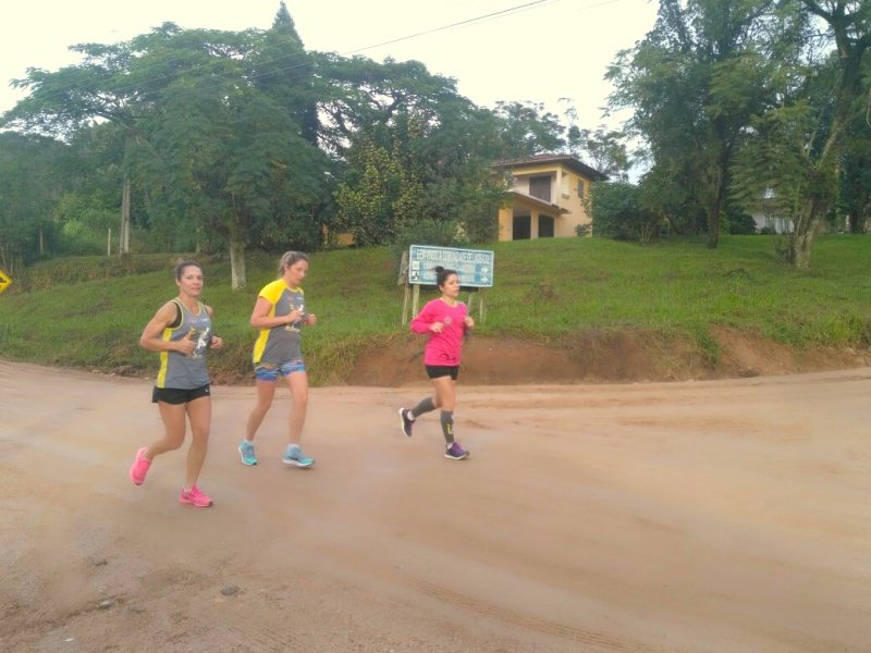 treino-solidario-grupo-percorrera-100-km-amanha-em-tb-0 Foto: Divulgação/Notisul
