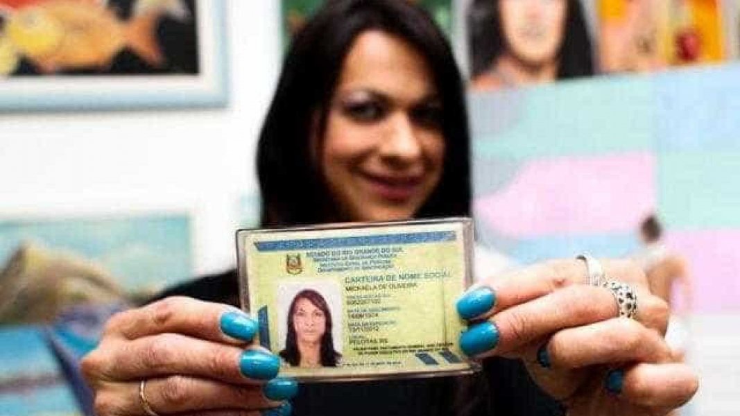tse-abre-prazo-para-eleitores-transexuais-e-travestis-registrarem-nome-social-1