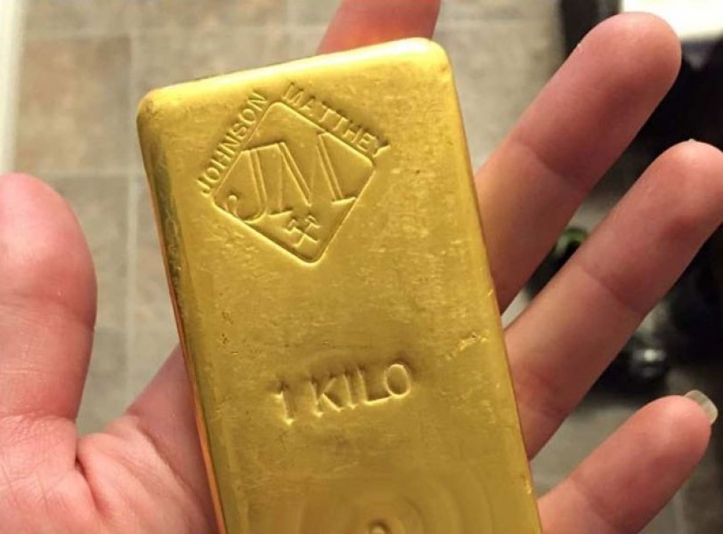 coreia-do-sul-faxineiro-encontra-7-kg-de-ouro-em-aeroporto-1