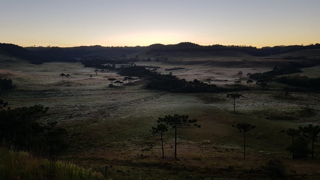 depois-de-um-amanhecer-gelado-na-serra-a-quarta-tera-uma-tarde-de-verao-no-sul-1