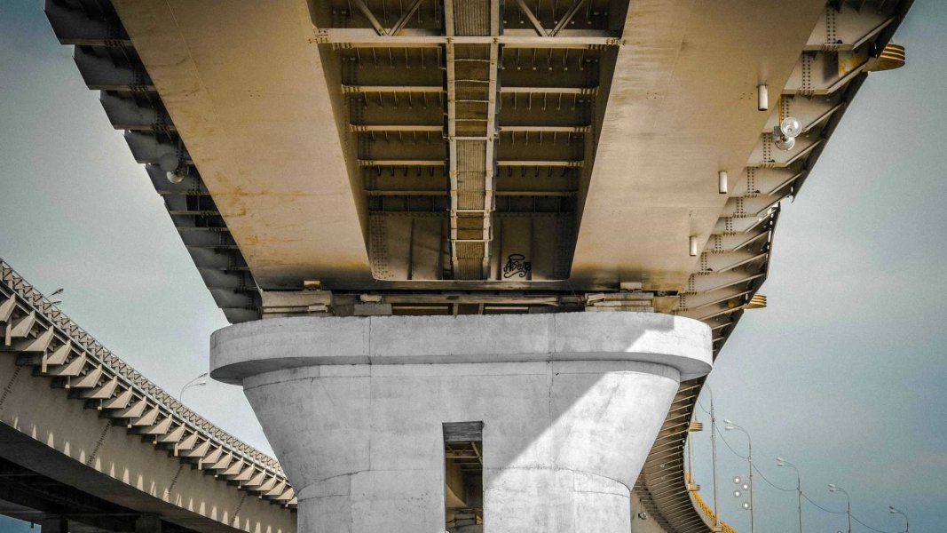 homem-joga-crianca-de-viaduto-na-italia-e-se-suicida-1
