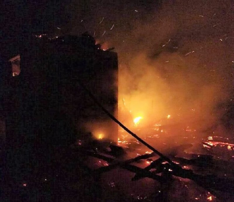 imbituba-homem-e-suspeito-de-incendiar-casa-que-ficou-destruida-pelas-chamas-1