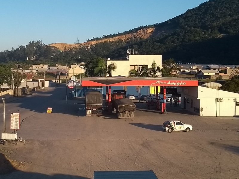 rede-de-postos-amigao-doa-diesel-para-bombeiros-de-tubarao-1