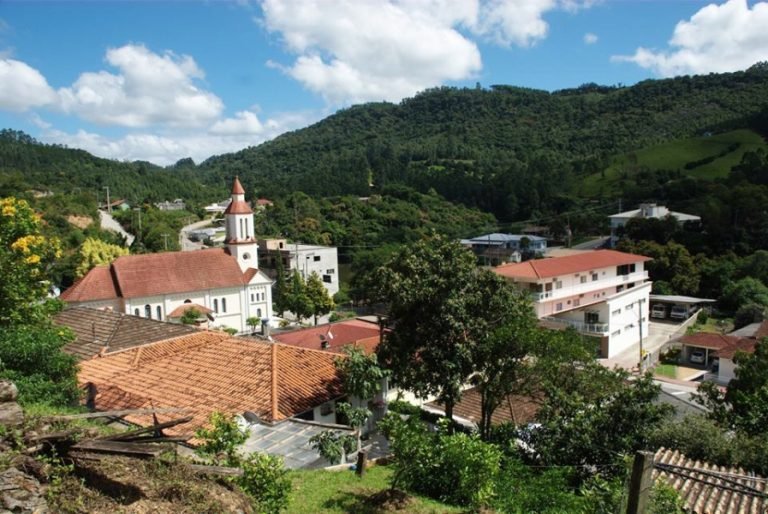 Santa Rosa de Lima comemora 56 anos