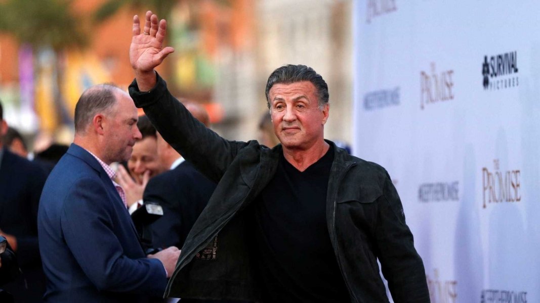 sylvester-stallone-planeja-estrelar-e-dirigir-rambo-5-diz-site-1