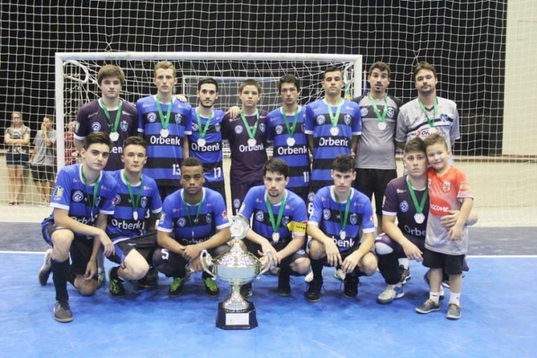 Sub-17 é vice-campeã do Catarinense - Foto: Tubarão Futsal/Divulgação/Notisul