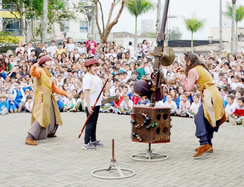 emcenacatarina-mostra-traz-tres-espetaculos-gratuitos-para-tubarao-1