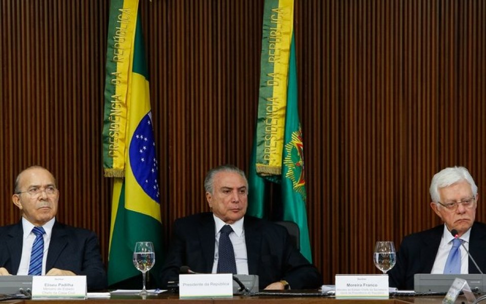 policia-federal-pede-quebra-de-sigilo-telefonico-de-temer-moreira-e-padilha-1