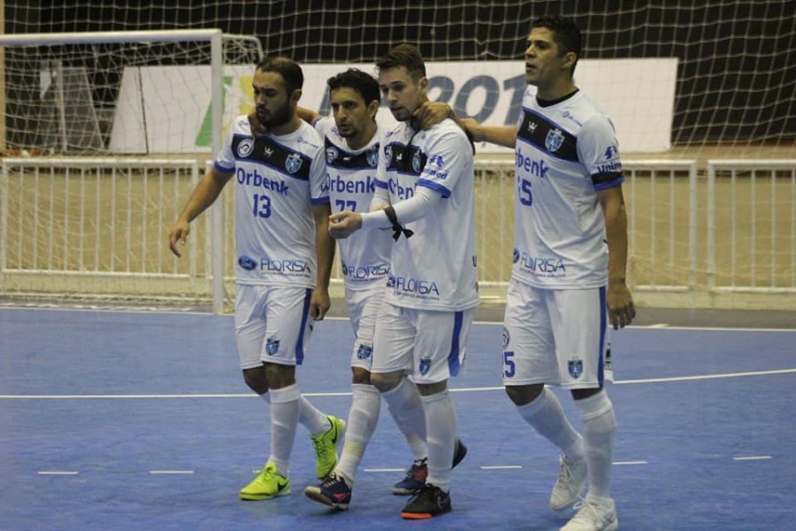 tubarao-futsal-enfrenta-o-lider-do-estadual-nesta-sexta-feira-15-1
