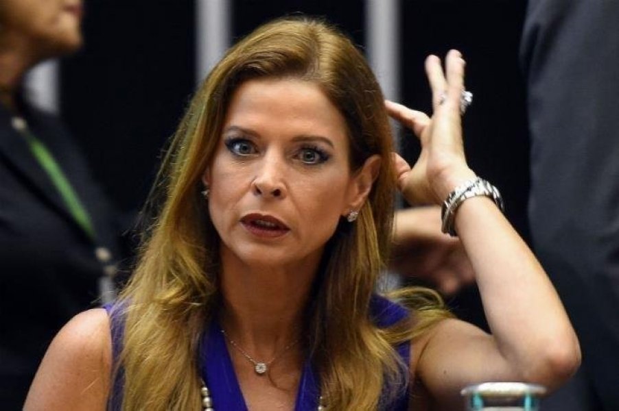 absolvida-por-moro-esposa-de-eduardo-cunha-e-condenada-a-2-anos-de-prisao-no-trf4-1