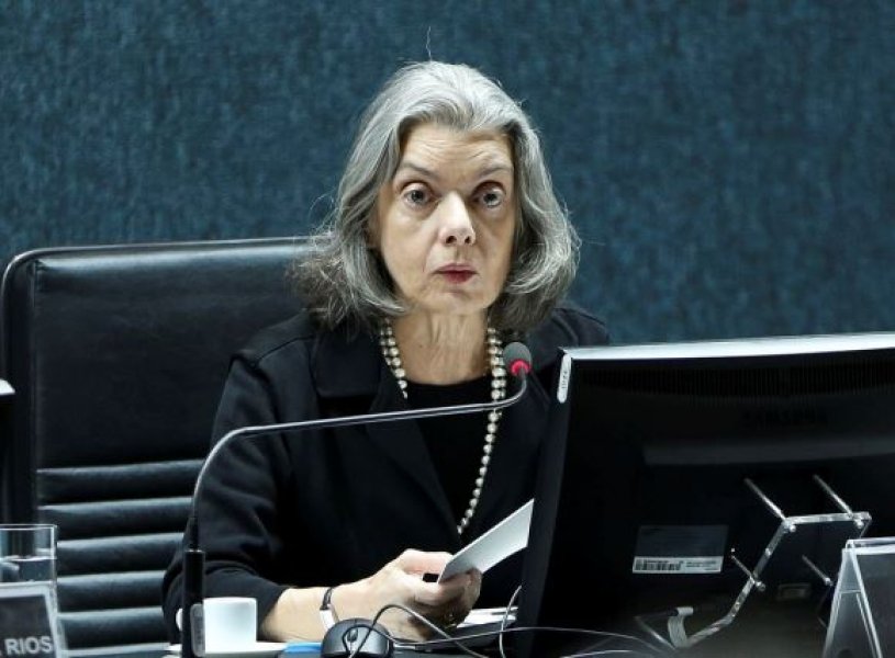 carmen-lucia-assume-interinamente-a-presidencia-da-republica-1