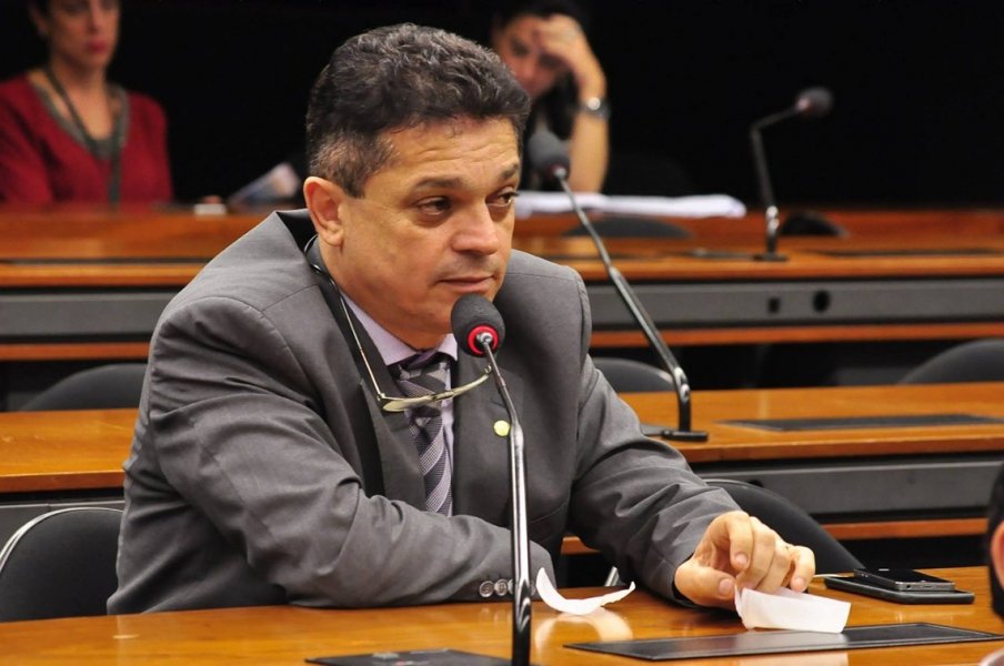 mesmo-preso-deputado-tem-candidatura-a-reeleicao-homologada-em-sc-1