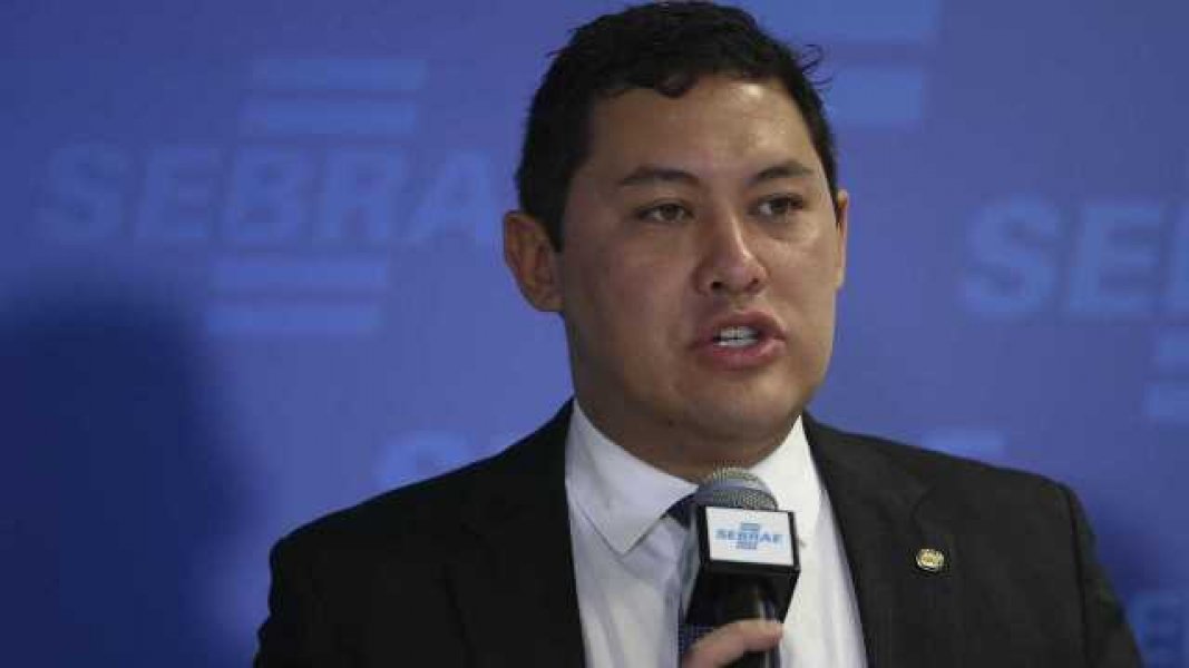 ministro-do-trabalho-e-afastado-pelo-stf-em-investigacao-sobre-fraudes-1