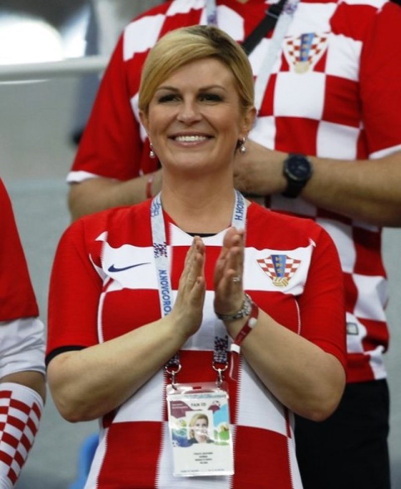 presidente-da-croacia-vai-a-russia-com-dinheiro-proprio-e-faz-sucesso-na-copa-1